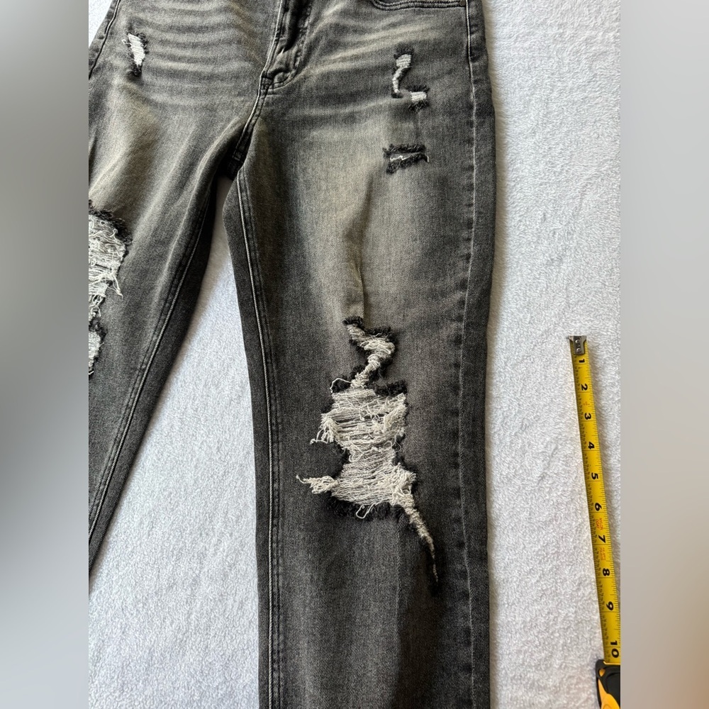 Risen Jeans Women’s Sz 11/30 High Waist Girlfriend Jeans black distressed Ripped - Picture 13 of 14